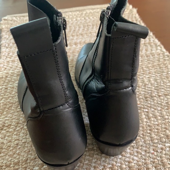 REPORT Leather Chelsea Boots - Picture 5 of 11